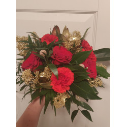 Joulukimppu punaista ja kultaa